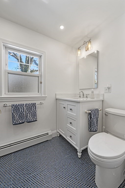 163 Aspen Road Swampscott, MA 01907 - Photo 8 of 38 Gallery Image 8