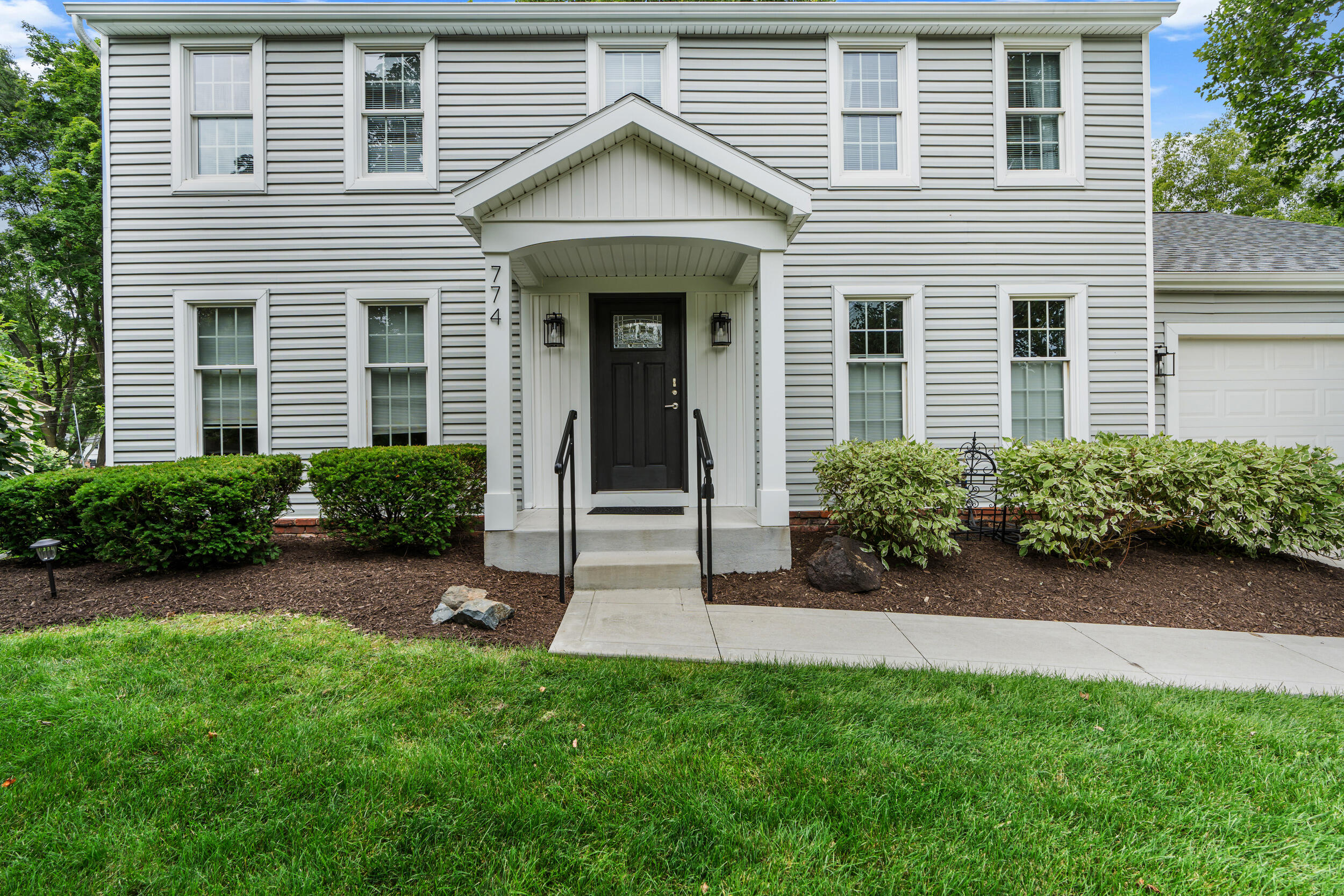 774 Baylor Road Rochester Hills, MI 48309 - Photo 3 of 47 FRONT