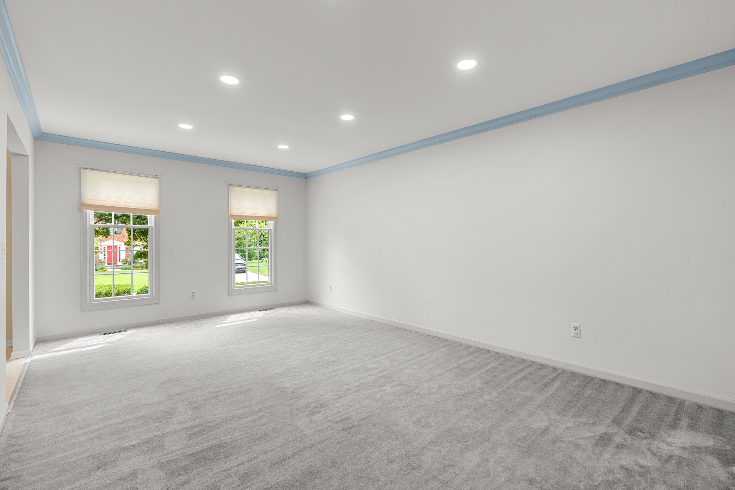 774 Baylor Road Rochester Hills, MI 48309 - Photo 10 of 47 Living Room