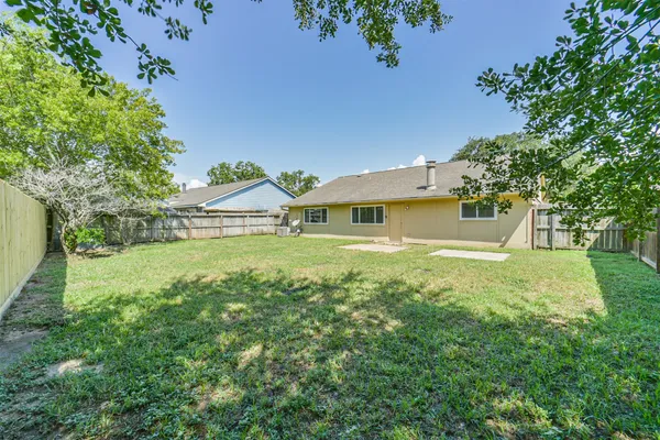 $274,995 | 19635 Moonhollow Drive, Houston, TX 77084