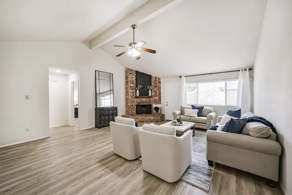 $274,995 | 19635 Moonhollow Drive, Houston, TX 77084