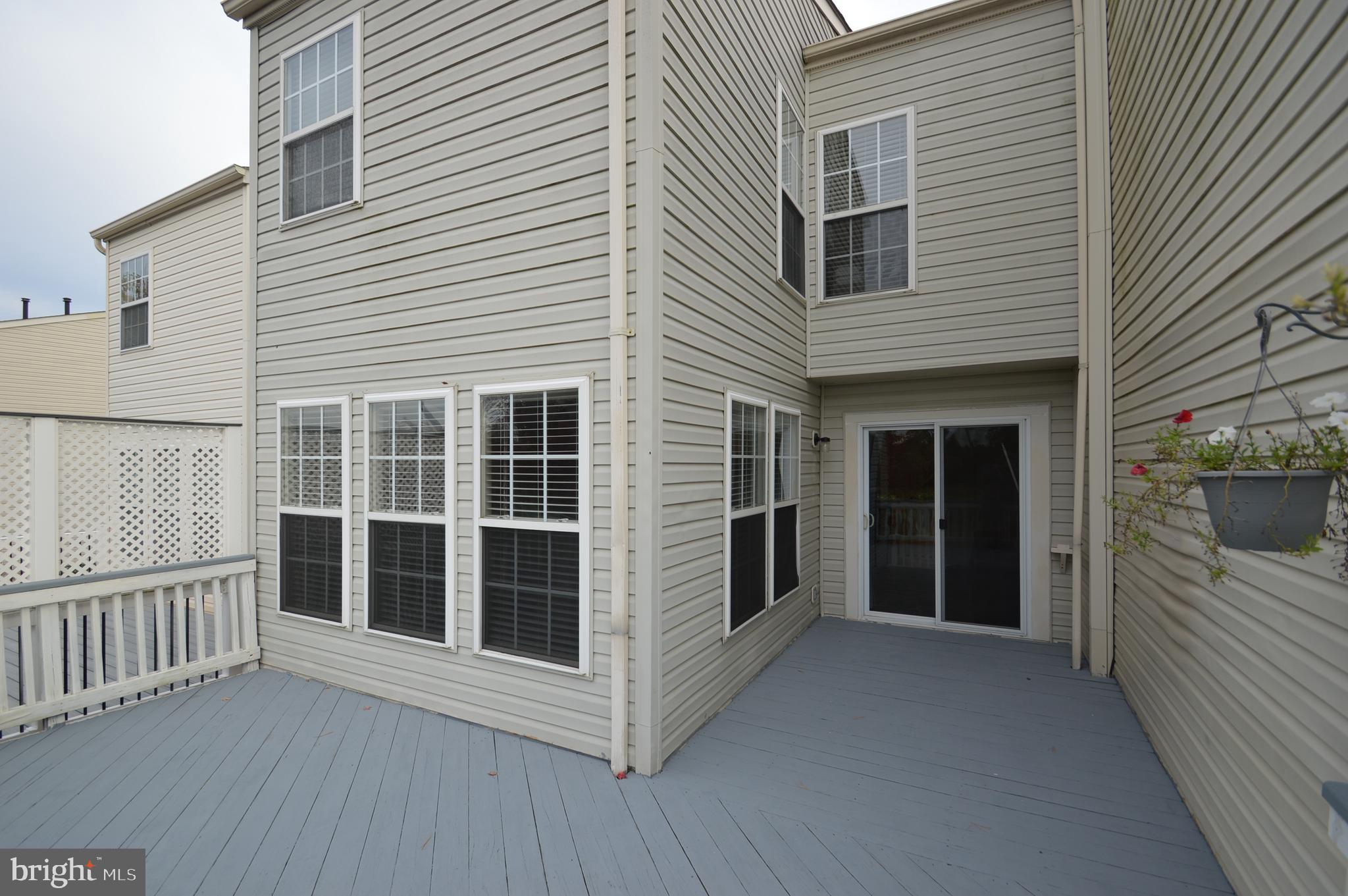 233 Shirley Square Southeast Leesburg, VA 20175 - Photo 26 of 32