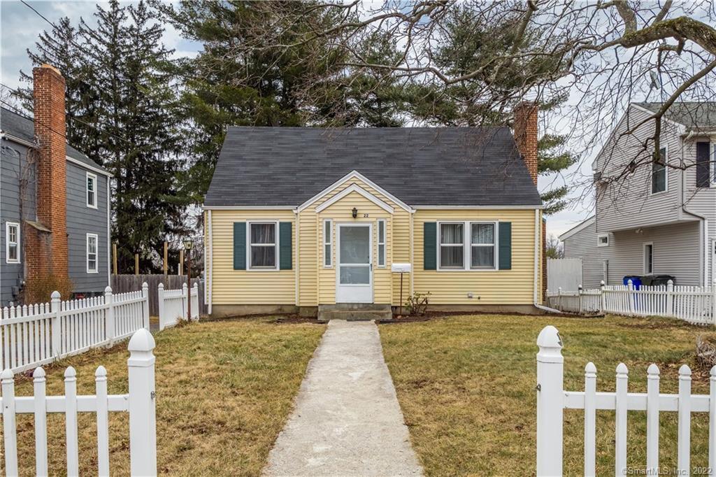 Welcome HOME to 22 Buckland Road!