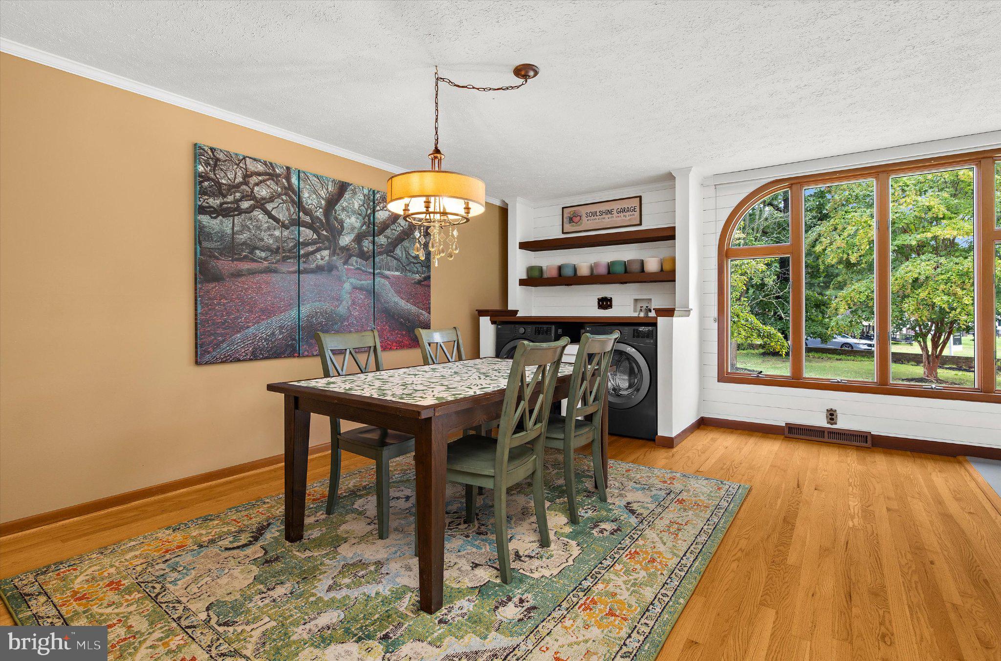1689 Twickenham Road Pasadena, MD 21122 - Photo 16 of 57 Dining area