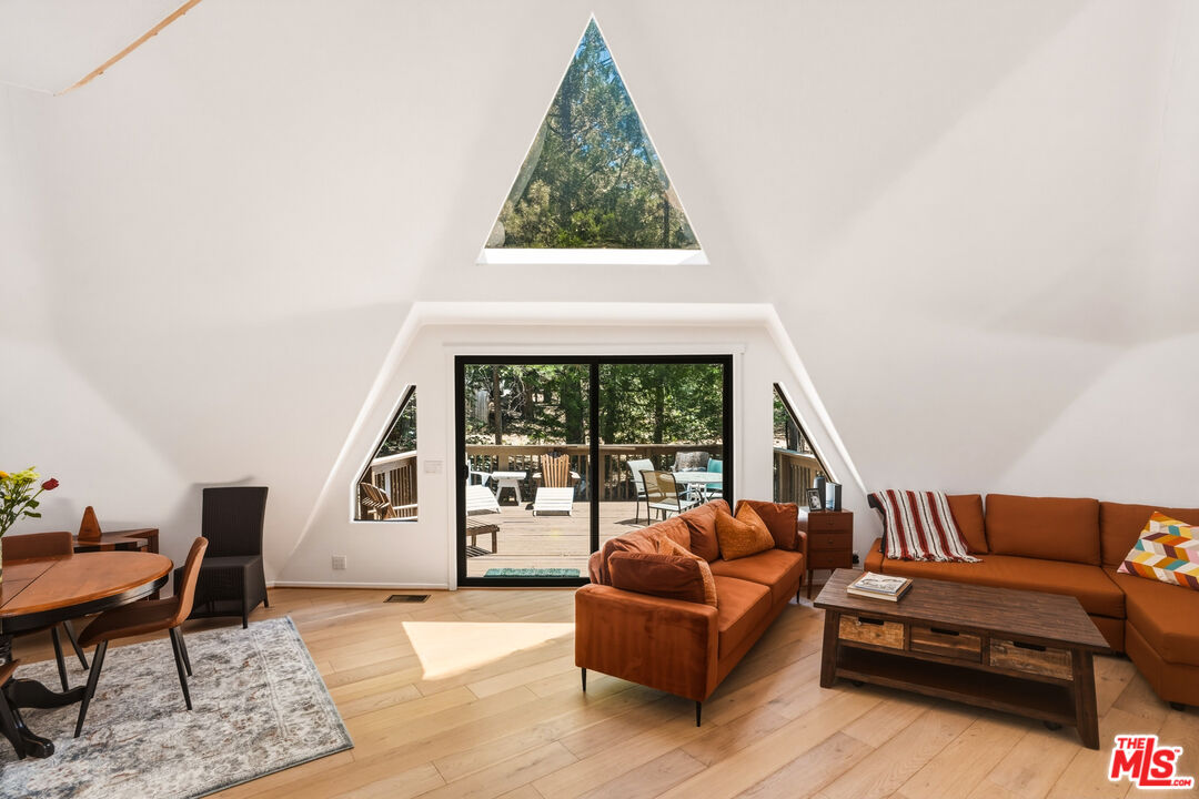 55000 Daryll Road Idyllwild, CA 92549 - Photo 4 of 60