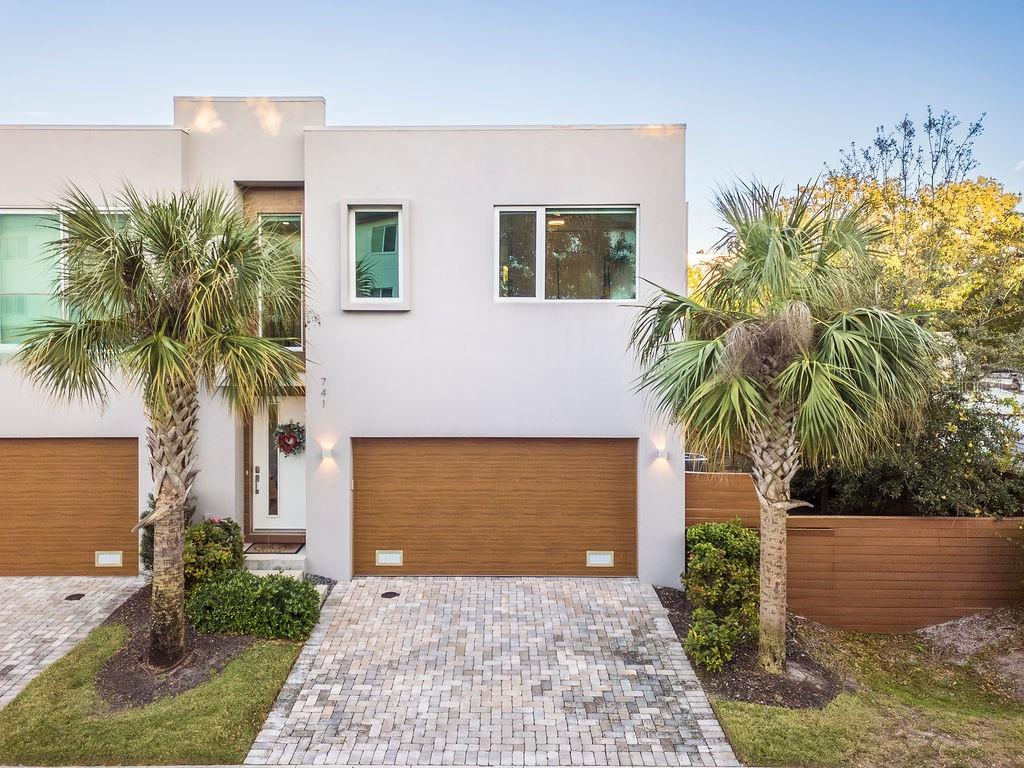 741 Rowe Place Sarasota, FL 34236 - Photo 1 of 1