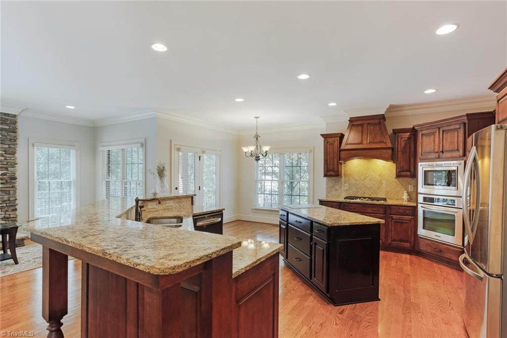 5045 Bennington Way High Point, NC 27262 - Photo 12 of 39 Gallery Image 12