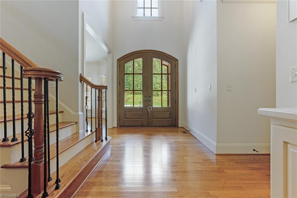 5045 Bennington Way High Point, NC 27262 - Photo 4 of 39 Gallery Image 4