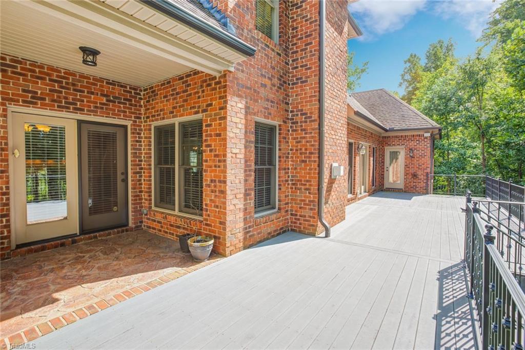 5045 Bennington Way High Point, NC 27262 - Photo 33 of 39 Gallery Image 33