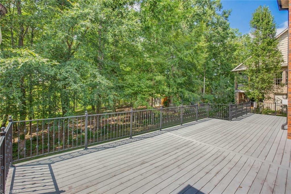 5045 Bennington Way High Point, NC 27262 - Photo 35 of 39 Gallery Image 35