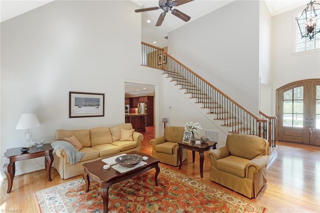 5045 Bennington Way High Point, NC 27262 - Photo 5 of 39 Gallery Image 5