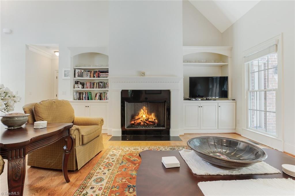 5045 Bennington Way High Point, NC 27262 - Photo 7 of 39 Gallery Image 7