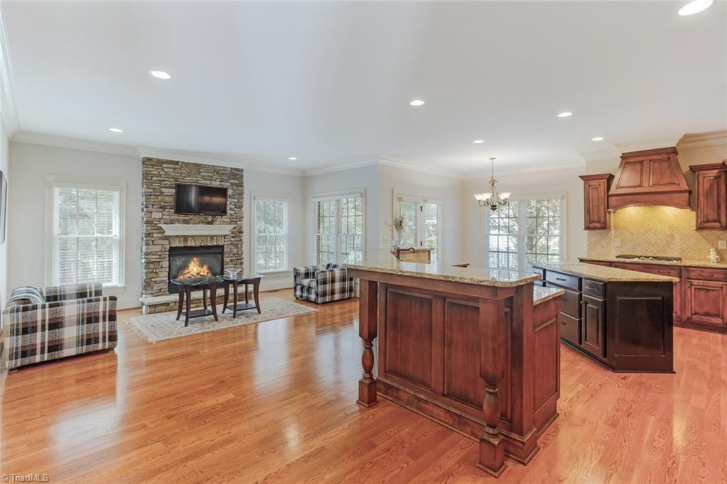 5045 Bennington Way High Point, NC 27262 - Photo 10 of 39 Gallery Image 10