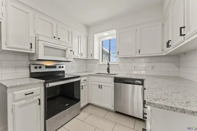 $1,600 | 3480 San Felipe Drive, Baton Rouge, LA 70809