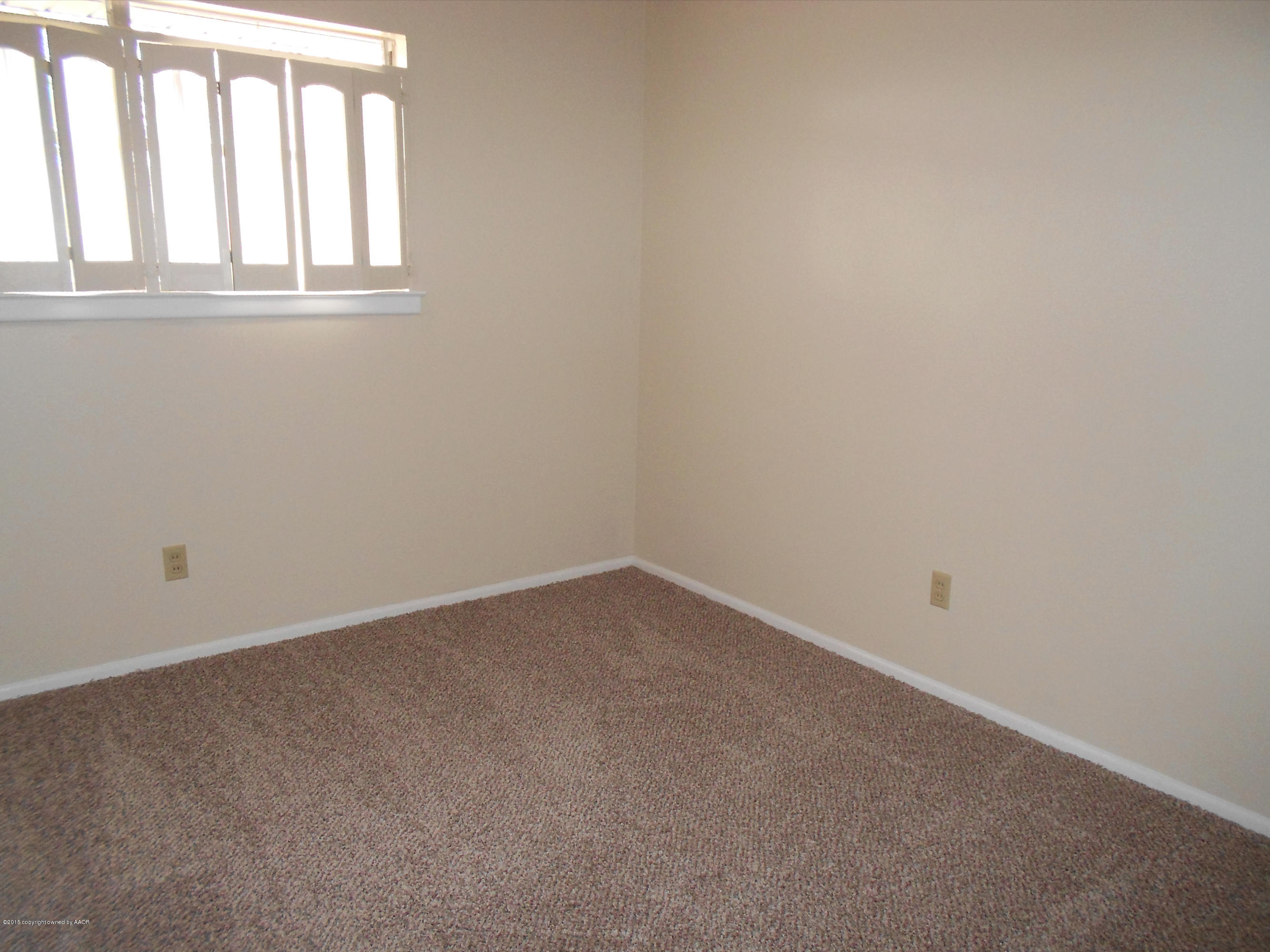 3621 Royal Road Amarillo, TX 79109 - Photo 9 of 15 DSCN0626