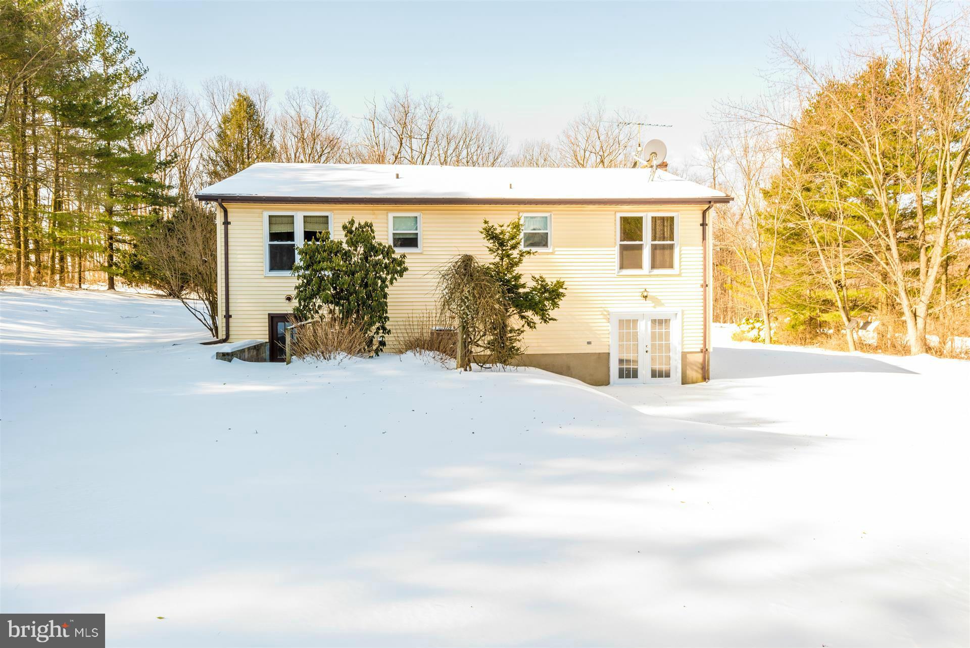 3923 Bixler Church Road Westminster, MD 21158 - Photo 23 of 30 Exterior (Rear)