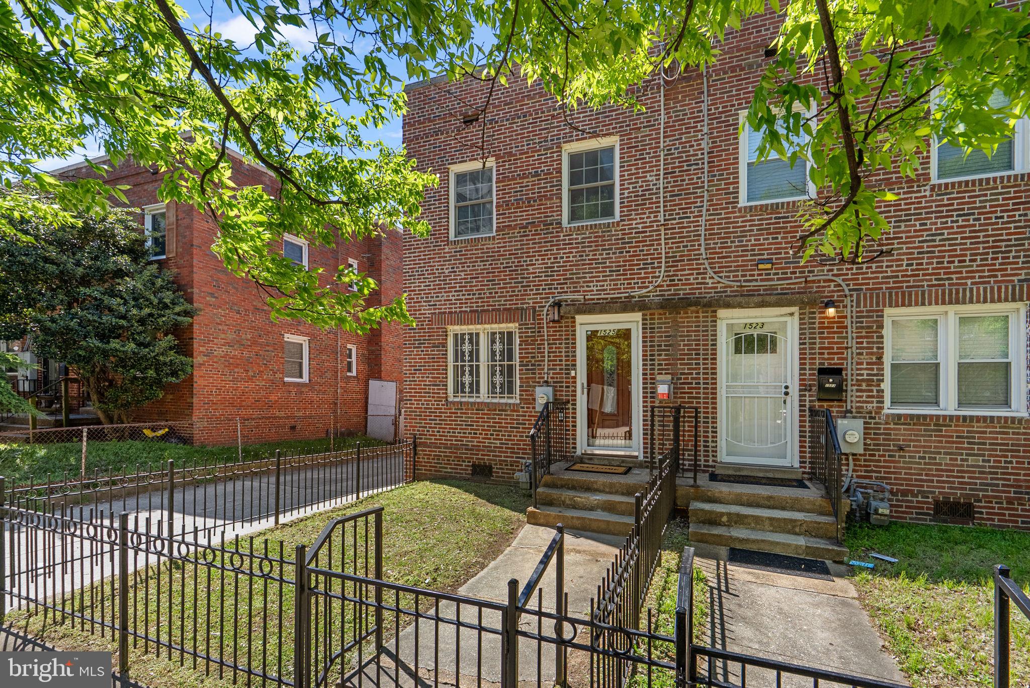 1525 First Street Southwest Washington, DC 20024 - Photo 2 of 43 End Unit, All Brick