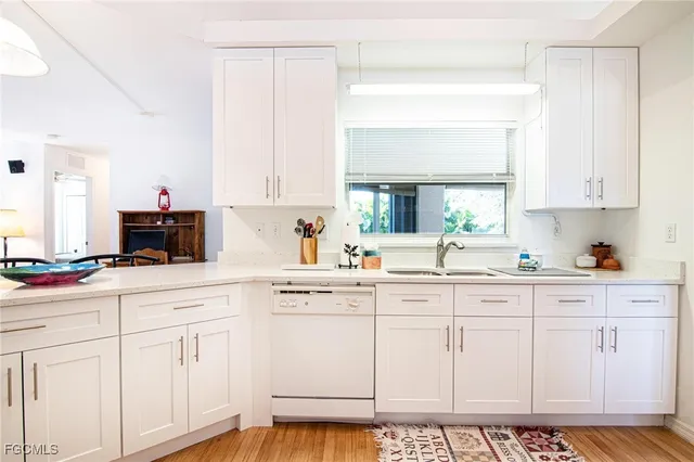 $1,850 | 3032 Southwest 10th Avenue, Cape Coral, FL 33914