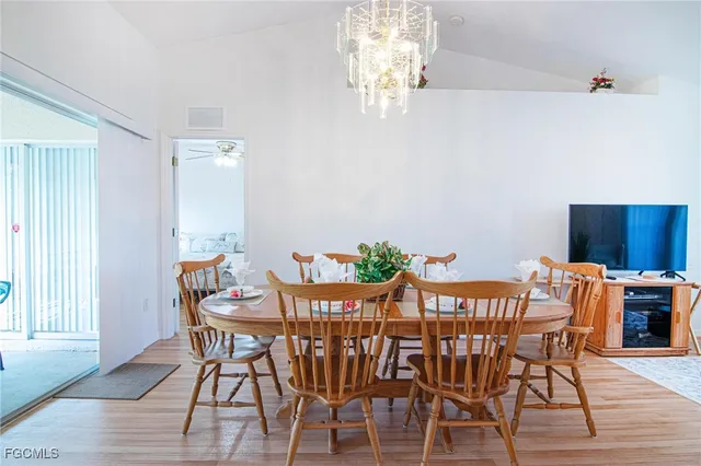 $1,850 | 3032 Southwest 10th Avenue, Cape Coral, FL 33914