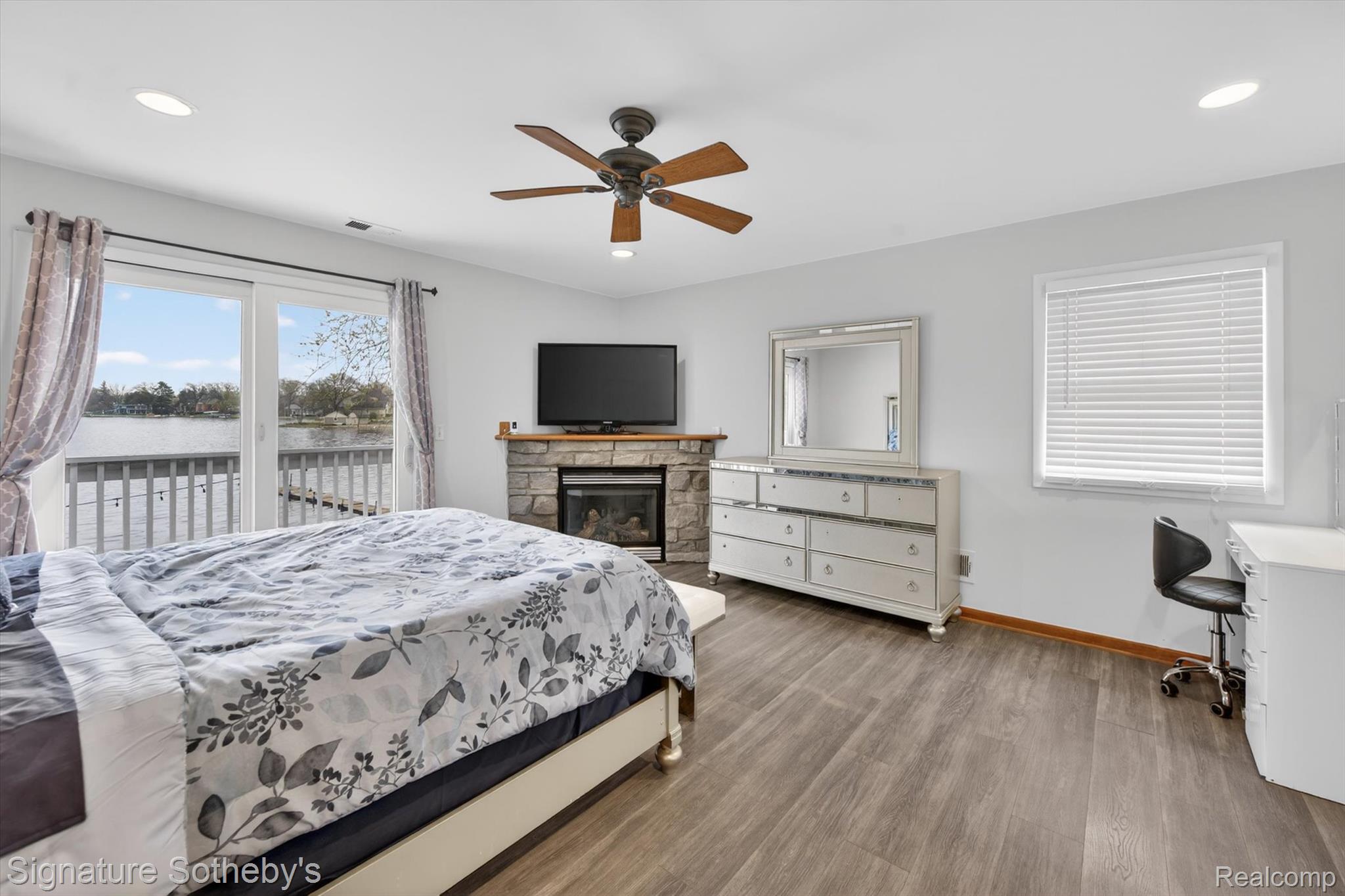 3341 Newton Road Commerce Township, MI 48382 - Photo 35 of 62 22-3341-Newton-Rd-Commerce-Township-MI-48382-WindowStill.jpg