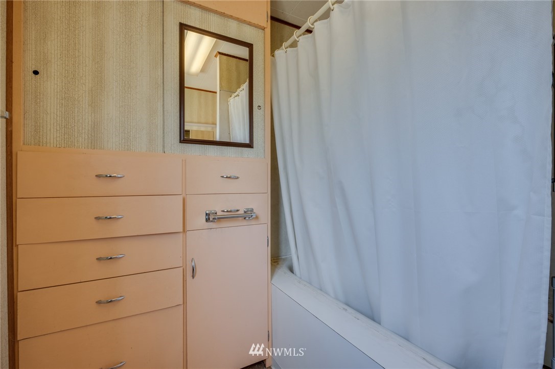 3103 Perry Avenue Bremerton, WA 98310 - Photo 21 of 25 Gallery Image 21