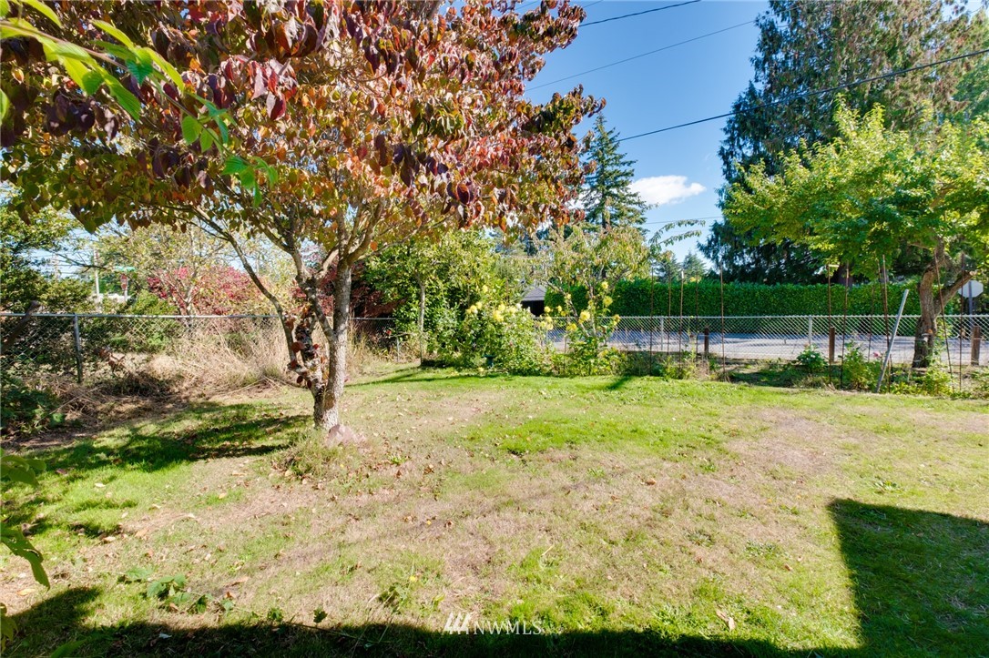 3103 Perry Avenue Bremerton, WA 98310 - Photo 4 of 25 Gallery Image 4