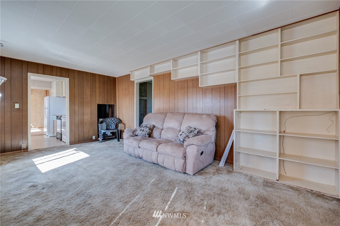 3103 Perry Avenue Bremerton, WA 98310 - Photo 7 of 25 Gallery Image 7