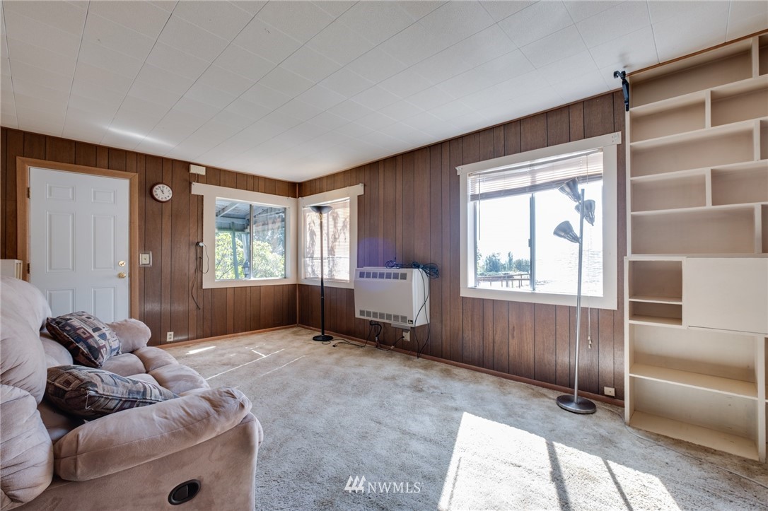 3103 Perry Avenue Bremerton, WA 98310 - Photo 9 of 25 Gallery Image 9