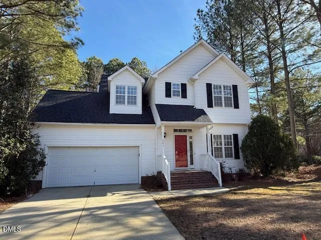 $2,125 | 201 Holmby Court, Holly Springs, NC 27540