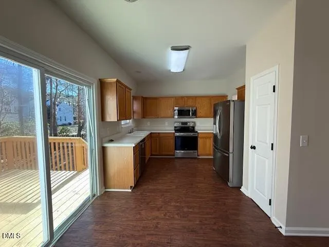 $2,125 | 201 Holmby Court, Holly Springs, NC 27540