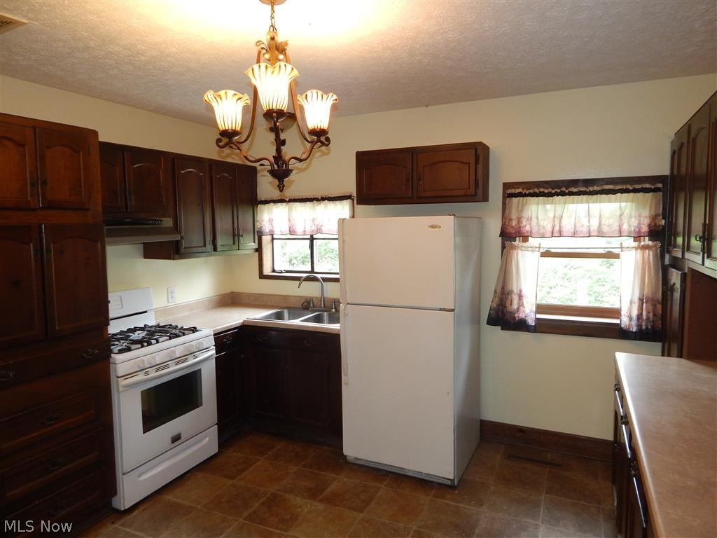 438 Co Rte 16/7 St. Marys, WV 26170 - Photo 16 of 26