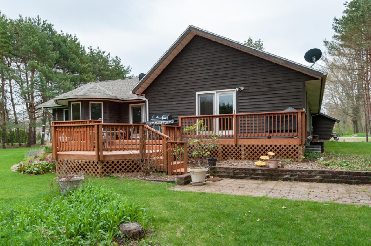 4101 Hagar Shore Road Coloma, MI 49038 - Photo 31 of 48 4101 Hagar Shores Coloma-30
