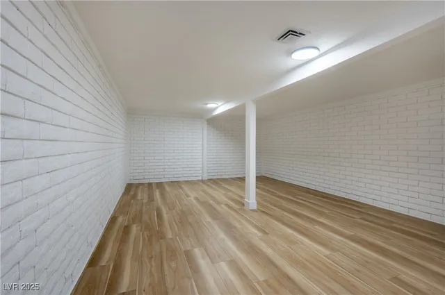 $3,500 | 5145 Tennis Court West, Las Vegas, NV 89120