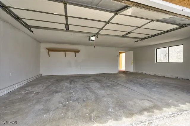 $3,500 | 5145 Tennis Court West, Las Vegas, NV 89120