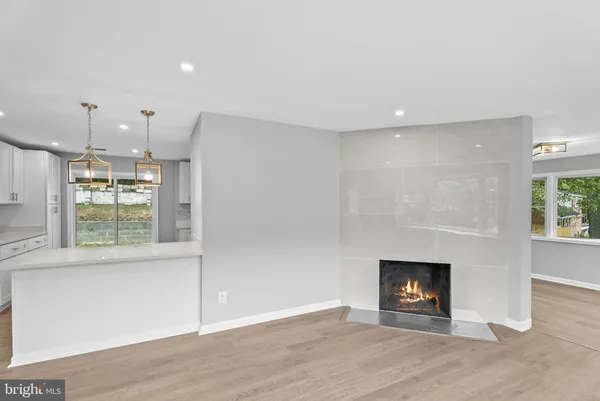 $819,900 | 5822 Brookview Drive, Alexandria, VA 22310