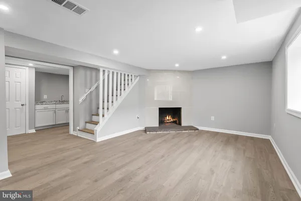 $819,900 | 5822 Brookview Drive, Alexandria, VA 22310