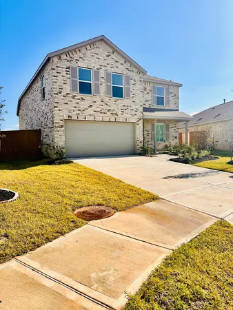 a front view of house with yard