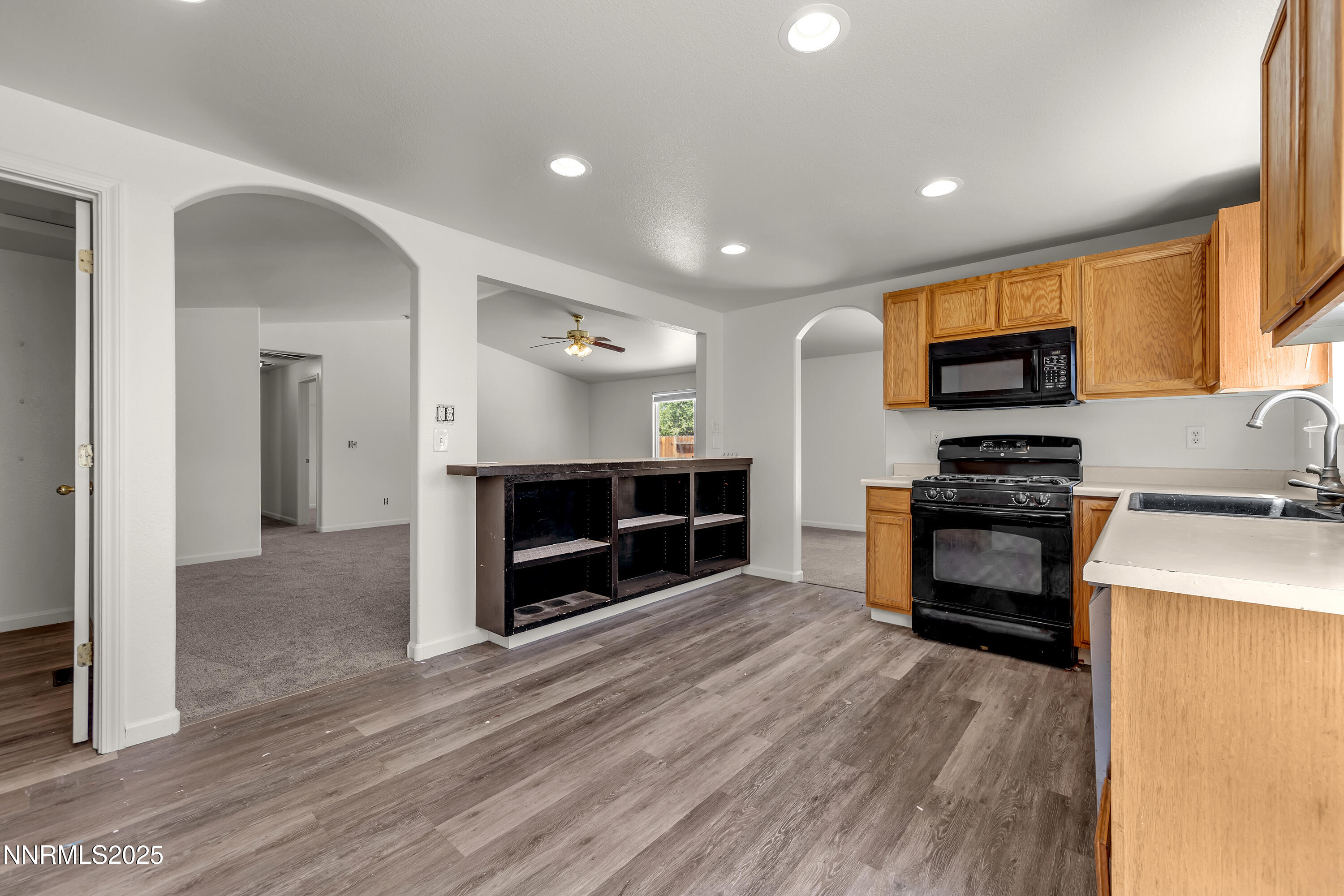 930 Atrium Road Fernley, NV 89408 - Photo 8 of 31 Atruim930-011