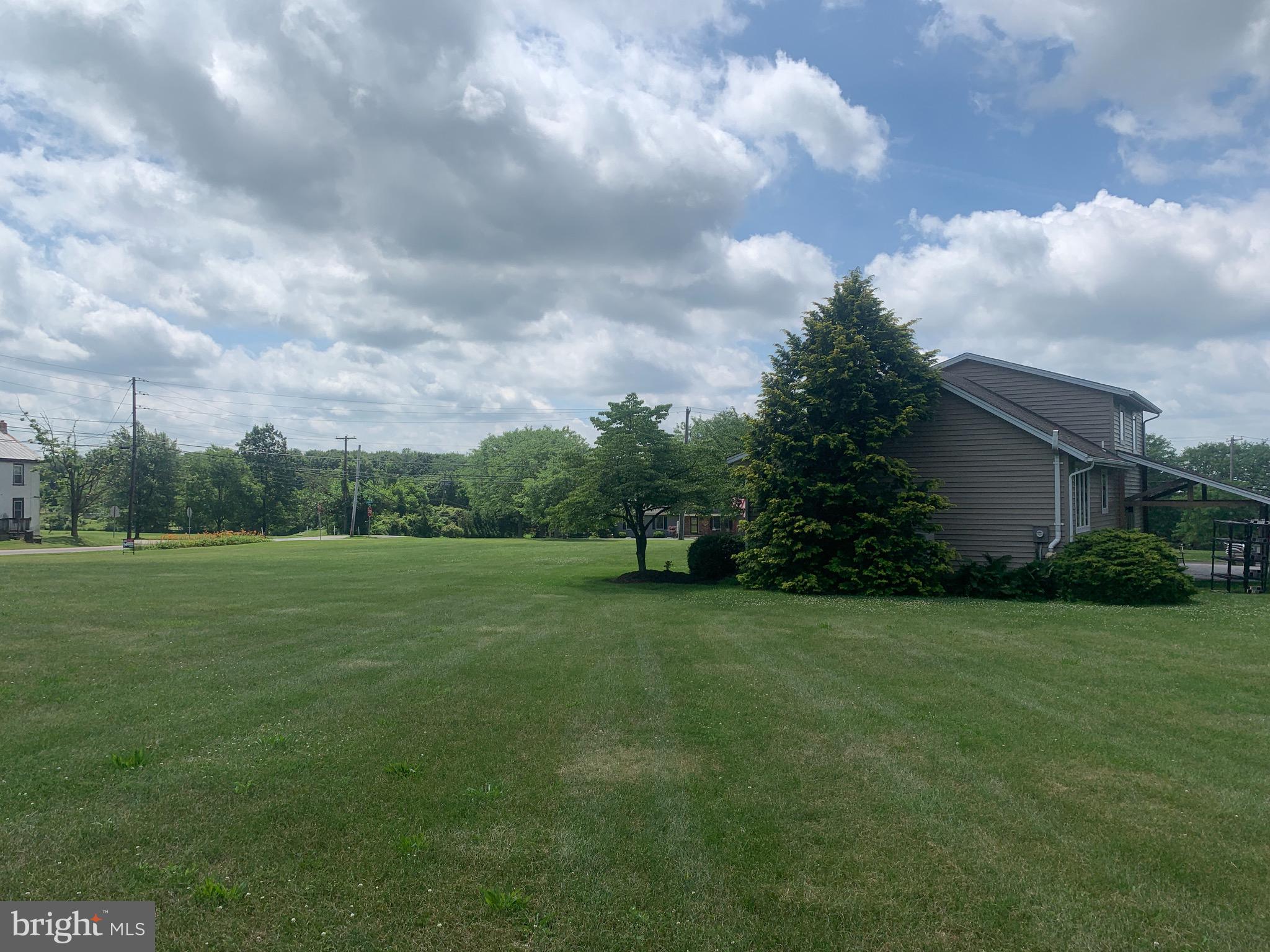 2329 East Buck Road Pennsburg, PA 18073 - Photo 18 of 37
