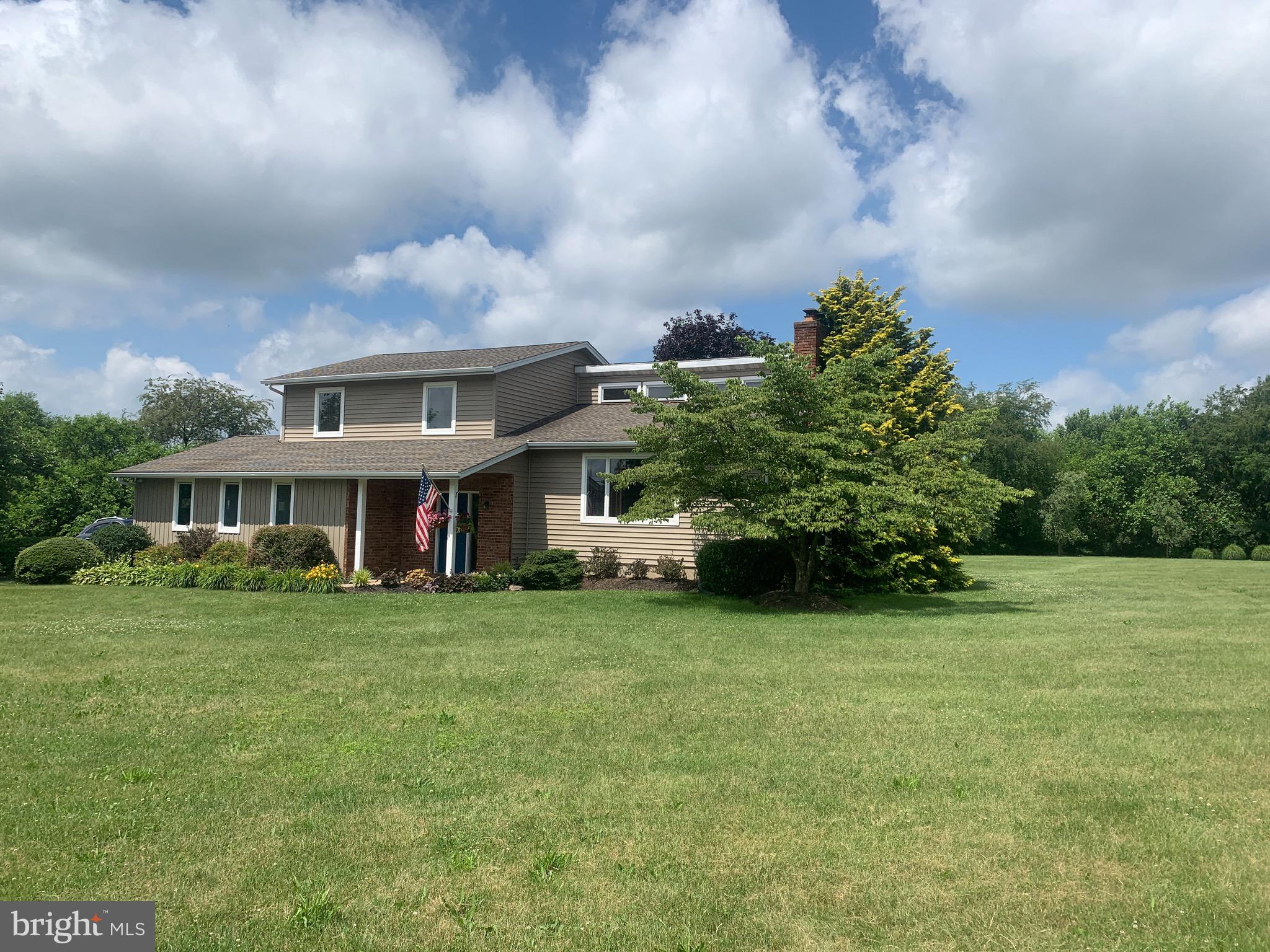 2329 East Buck Road Pennsburg, PA 18073 - Photo 7 of 37