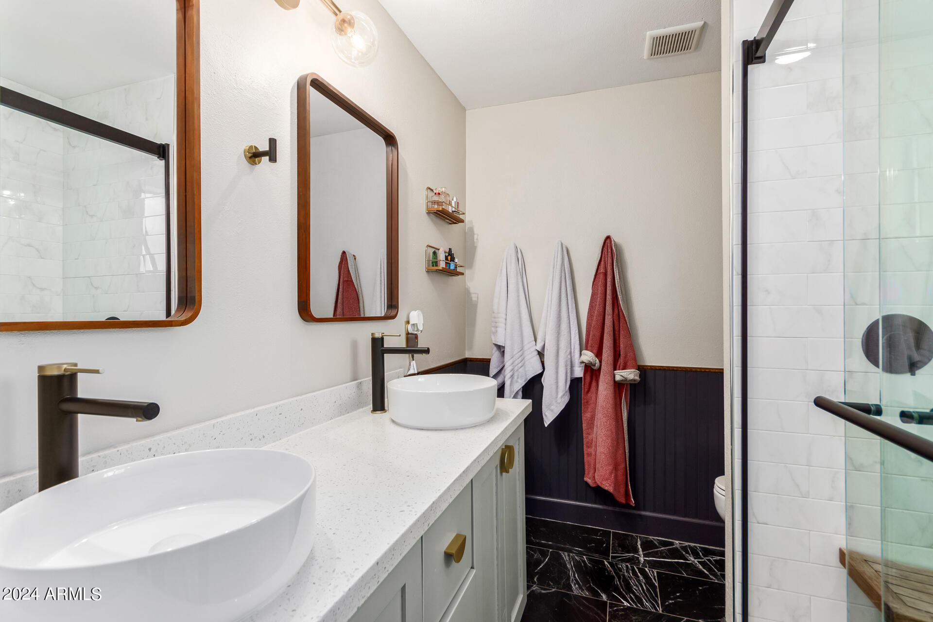 1702 West Griswold Road Phoenix, AZ 85021 - Photo 17 of 25 Master Bathroom