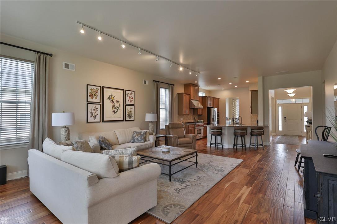 4065 Rutz Lane Allentown, PA 18104 - Photo 16 of 42