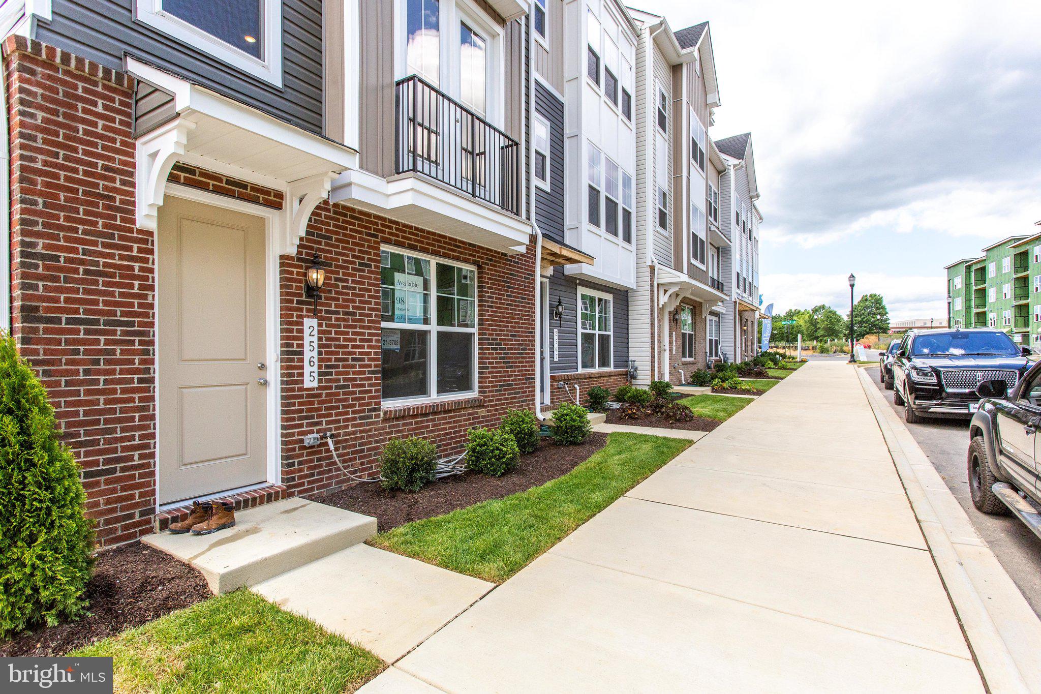 2576 Hopton Lane Frederick, MD 21701 - Photo 5 of 50 SAMPLE PHOTO ONLY -