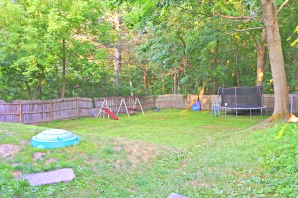 411 Chestnut Street Clinton, MA 01510 - Photo 2 of 19 Gallery Image 2