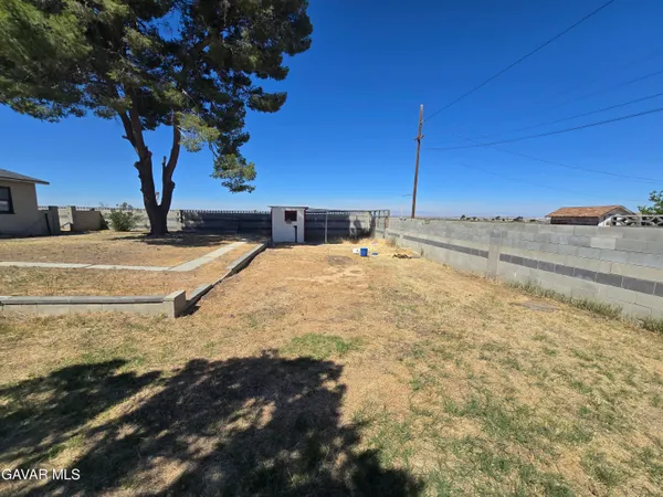 $162,500 | 26501 Ferguson Street, Boron, CA 93516