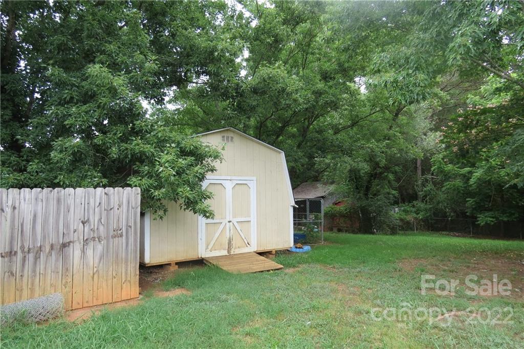 1316 Mayberry Road Dallas, NC 28034 - Photo 19 of 23 a view of backyard with green space