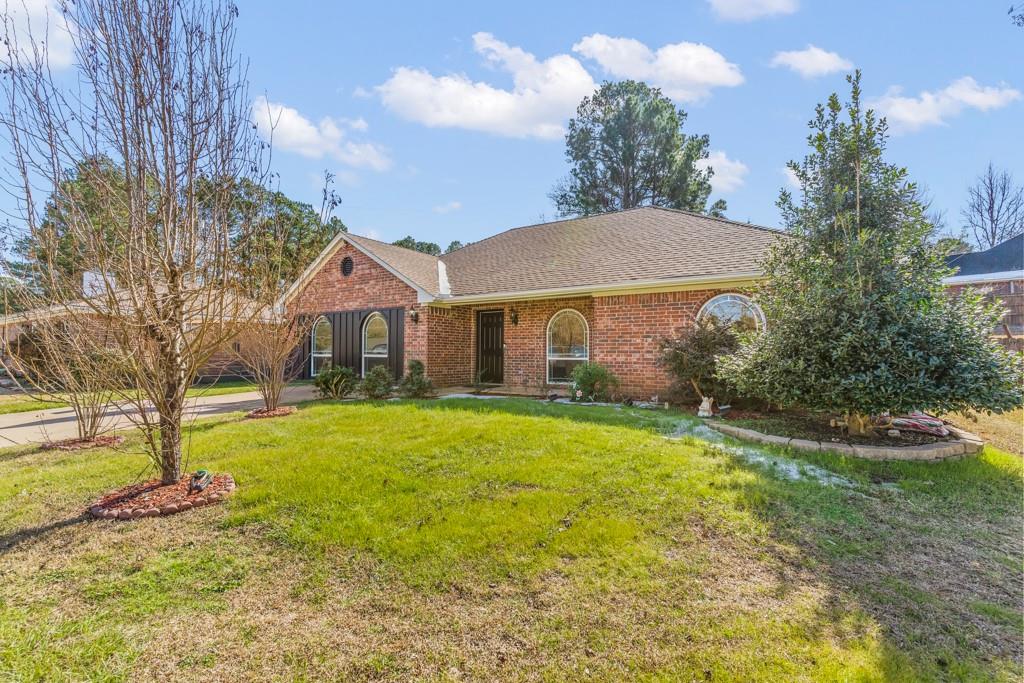 804 Alta Street Longview, TX 75604 - Photo 2 of 20