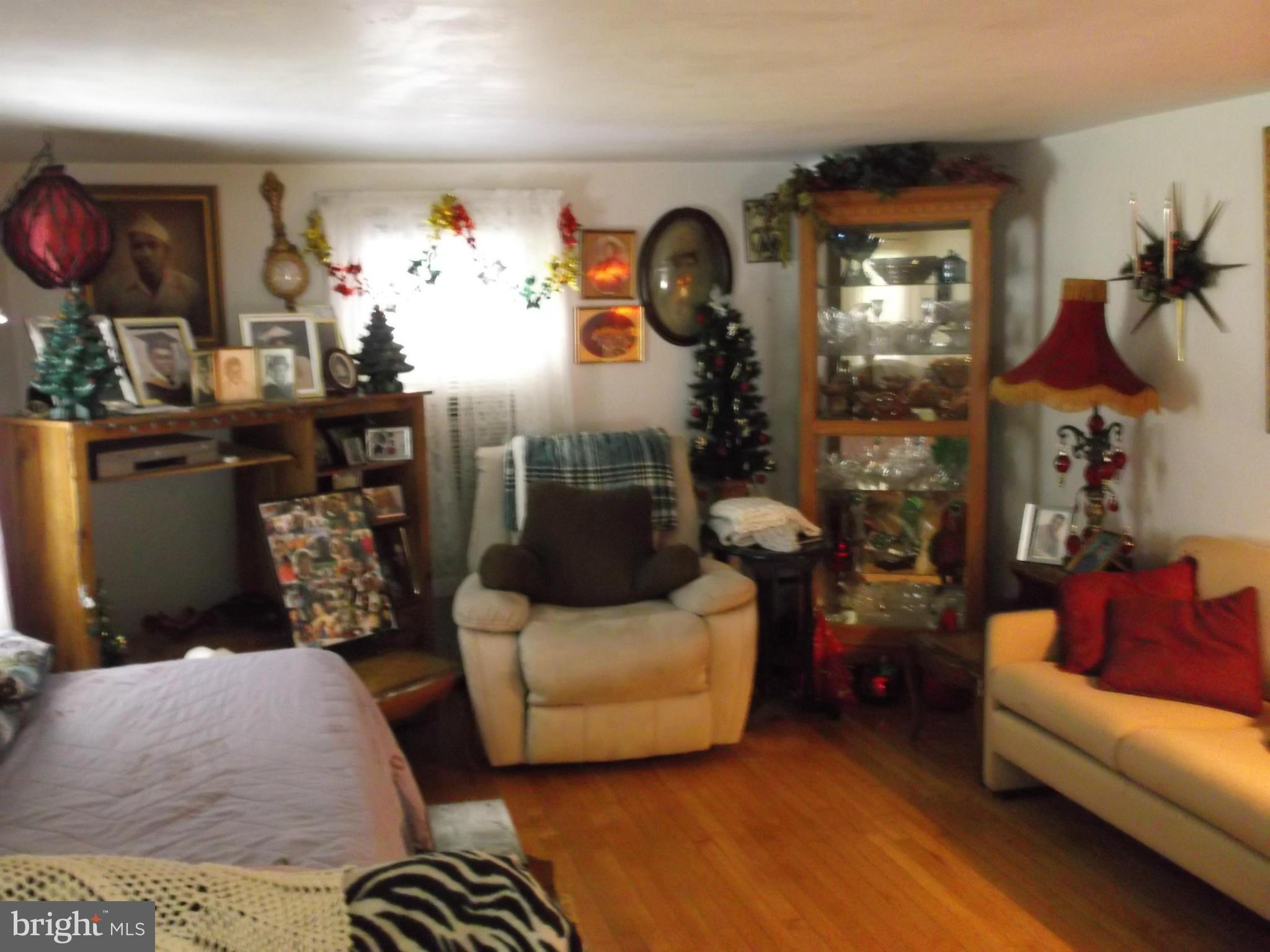8881 Georgetown Road Chestertown, MD 21620 - Photo 6 of 22 Living Room
