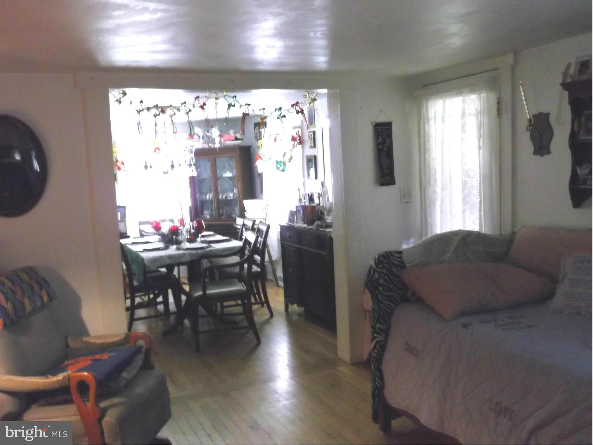 8881 Georgetown Road Chestertown, MD 21620 - Photo 7 of 22 Living Room