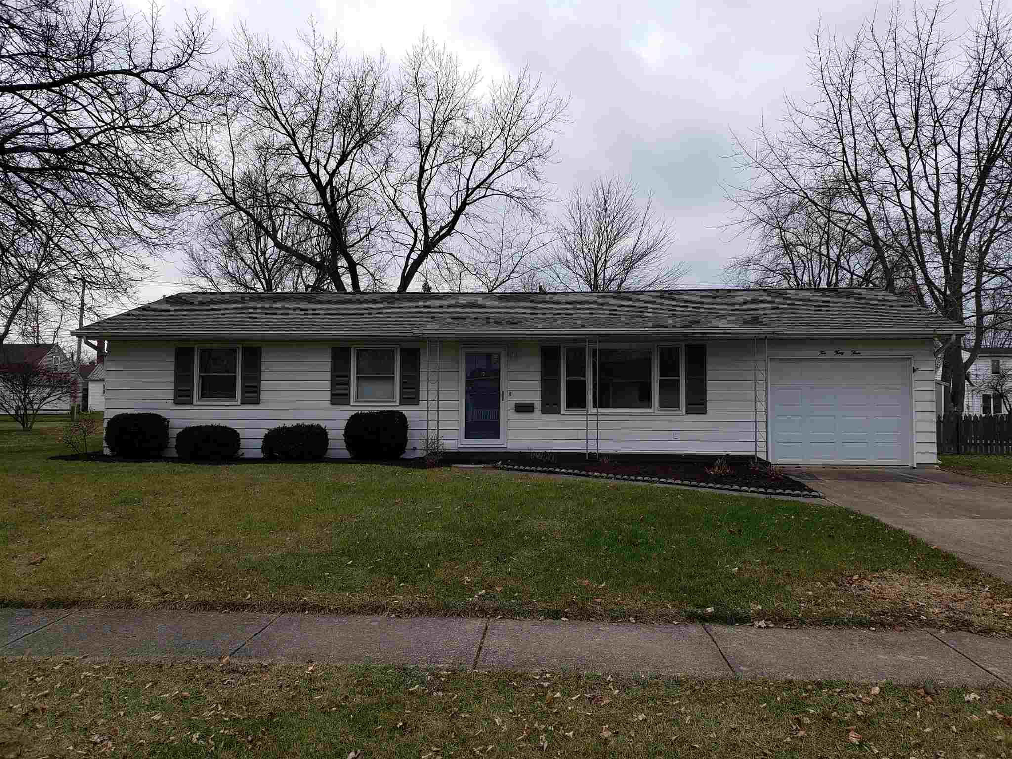 1033 Mix Avenue Decatur, IN 46733 - Photo 2 of 21